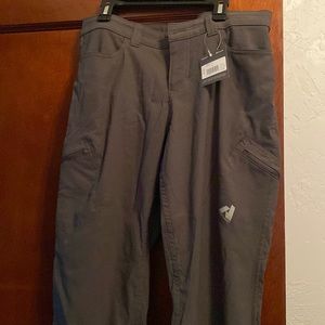 Eddie Bauer size 8P guide pro pants.